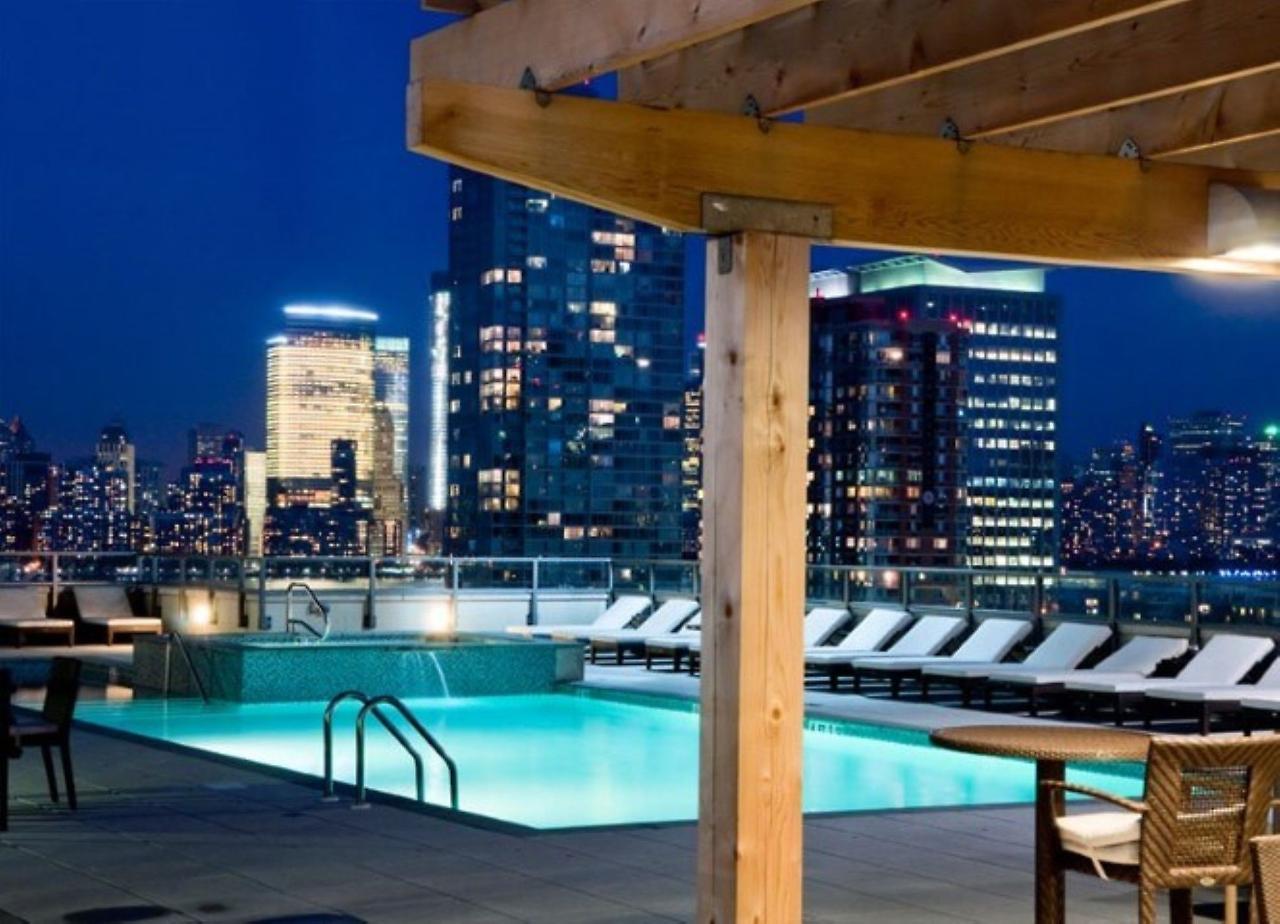 Global Luxury Suites At Metropolitan Jersey City Exteriér fotografie